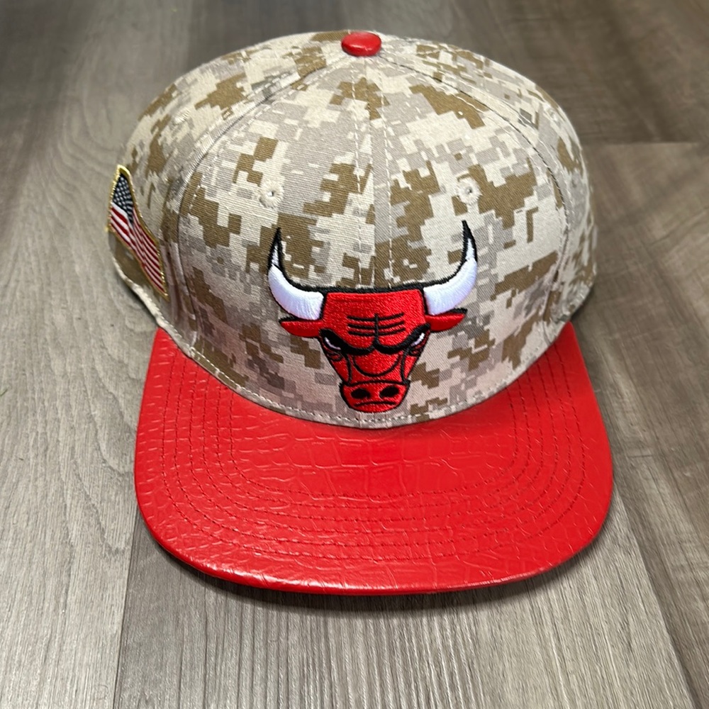 Pro Standard Strap back w/ leather strap